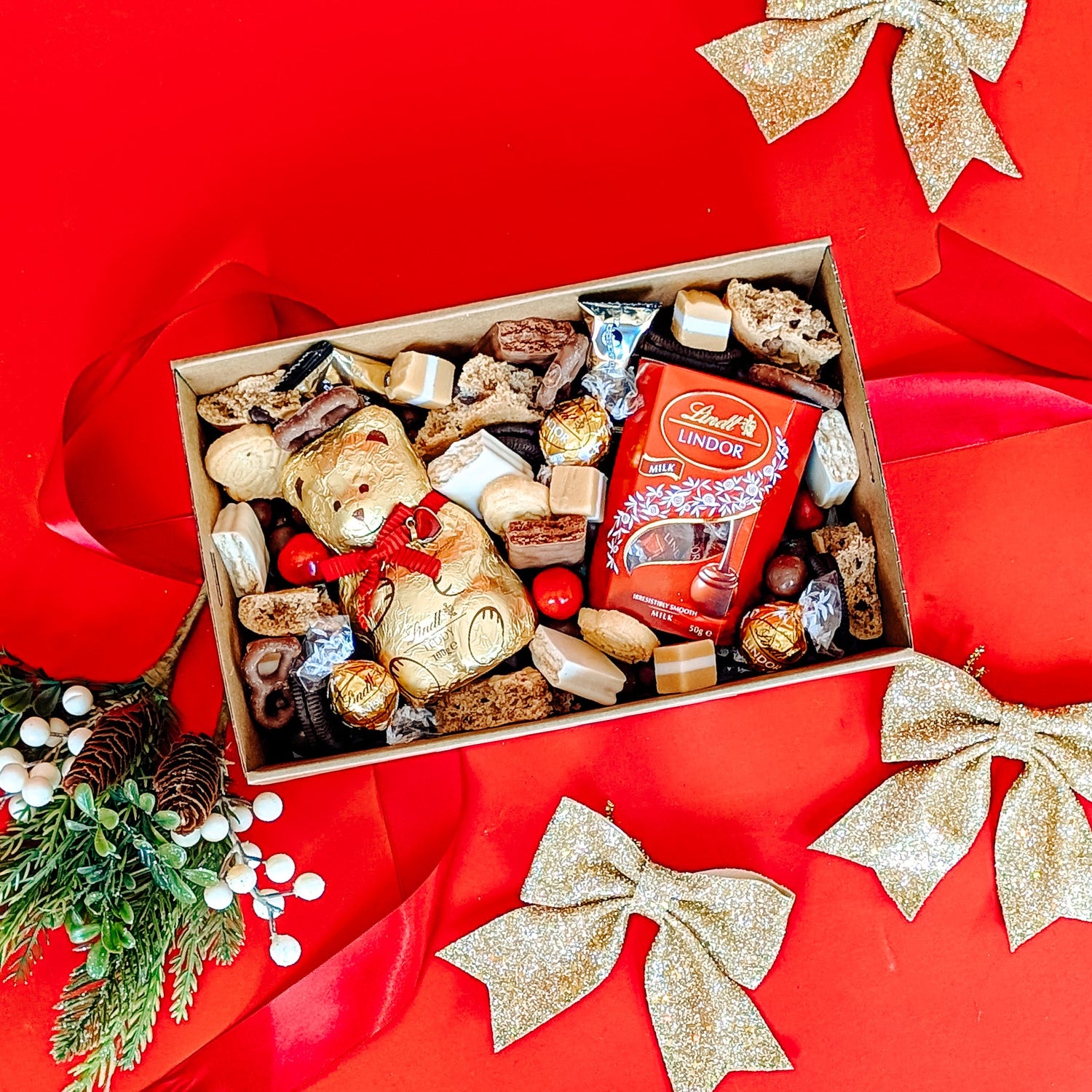 Christmas Gift Hampers & Dessert Boxes